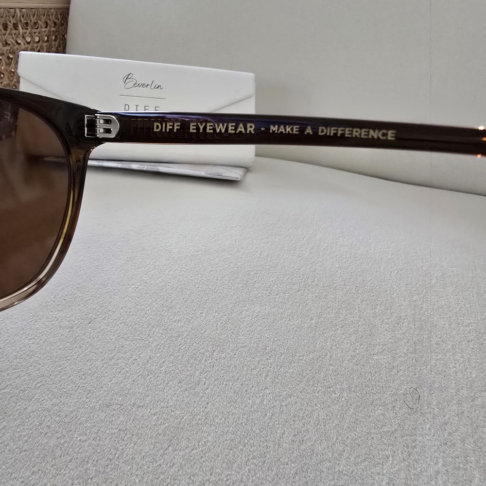 DIFF Darren Polorized Tortoise Shell Sunglasses - image 6